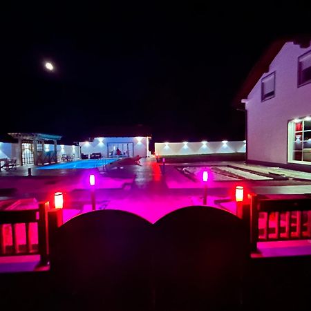 Romantic Lodge Μπάνια Λούκα Εξωτερικό φωτογραφία