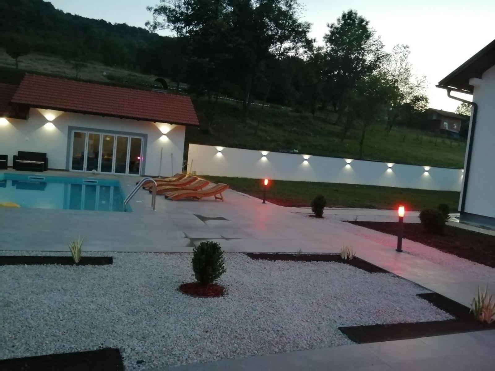 Romantic Lodge Μπάνια Λούκα Εξωτερικό φωτογραφία