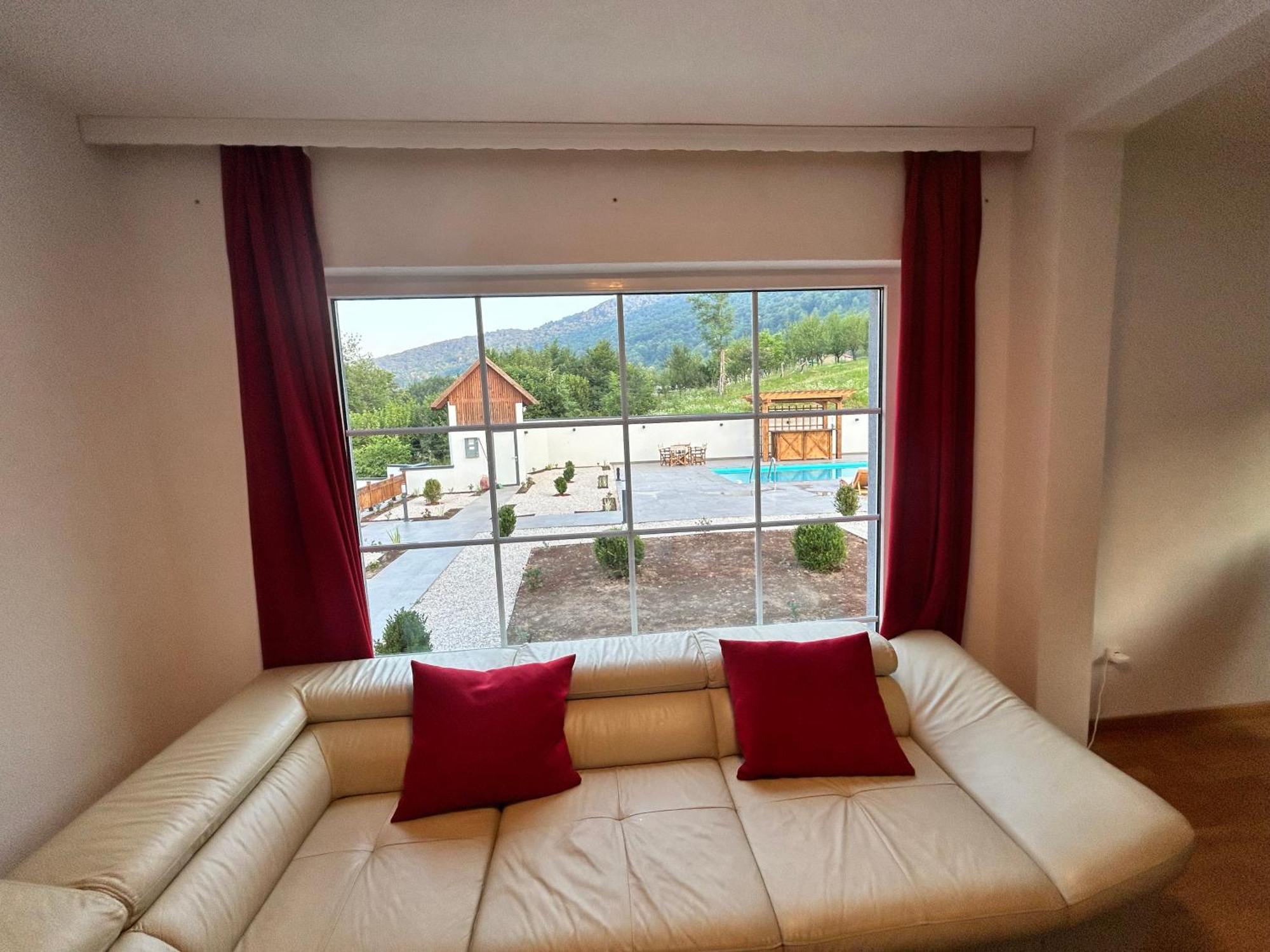 Romantic Lodge Μπάνια Λούκα Εξωτερικό φωτογραφία