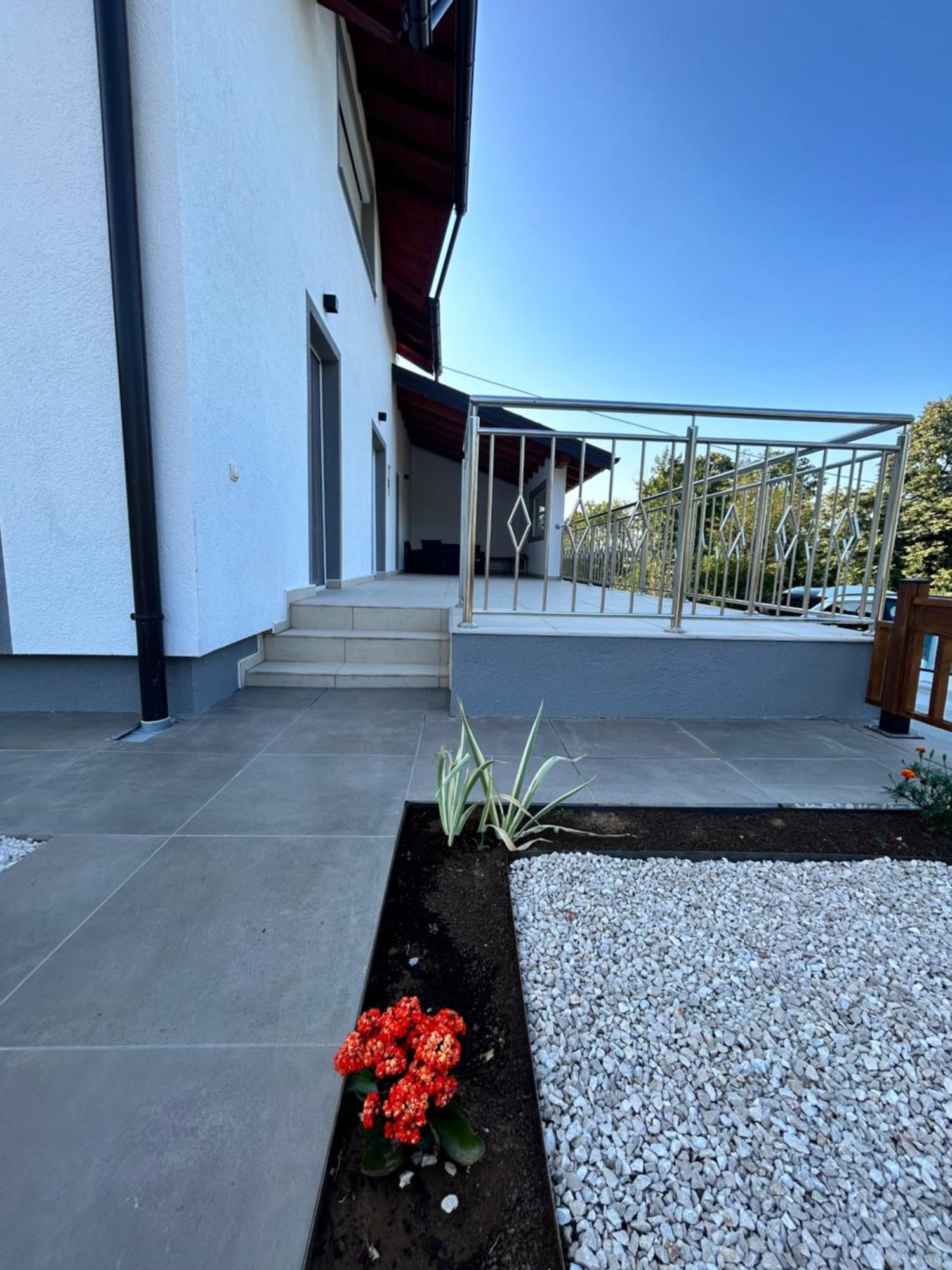 Romantic Lodge Μπάνια Λούκα Εξωτερικό φωτογραφία