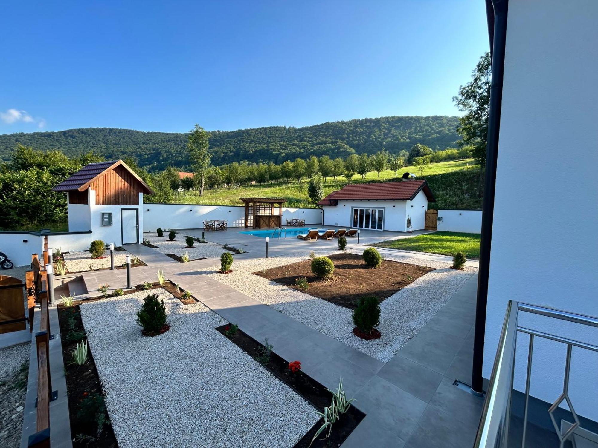 Romantic Lodge Μπάνια Λούκα Εξωτερικό φωτογραφία
