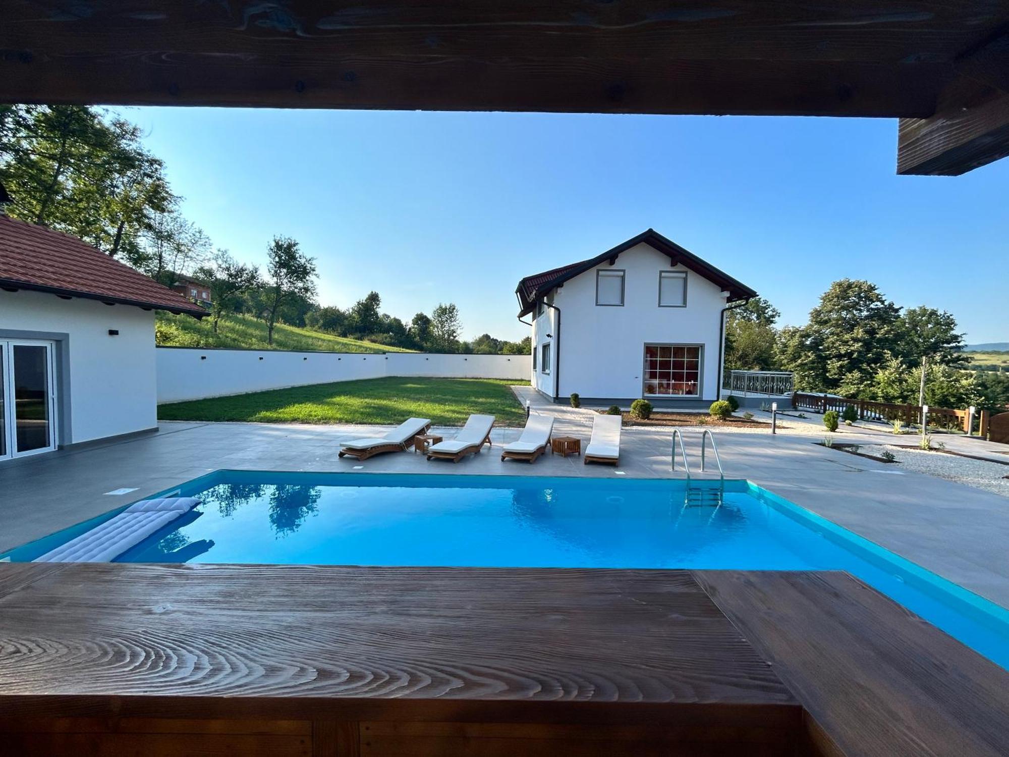 Romantic Lodge Μπάνια Λούκα Εξωτερικό φωτογραφία