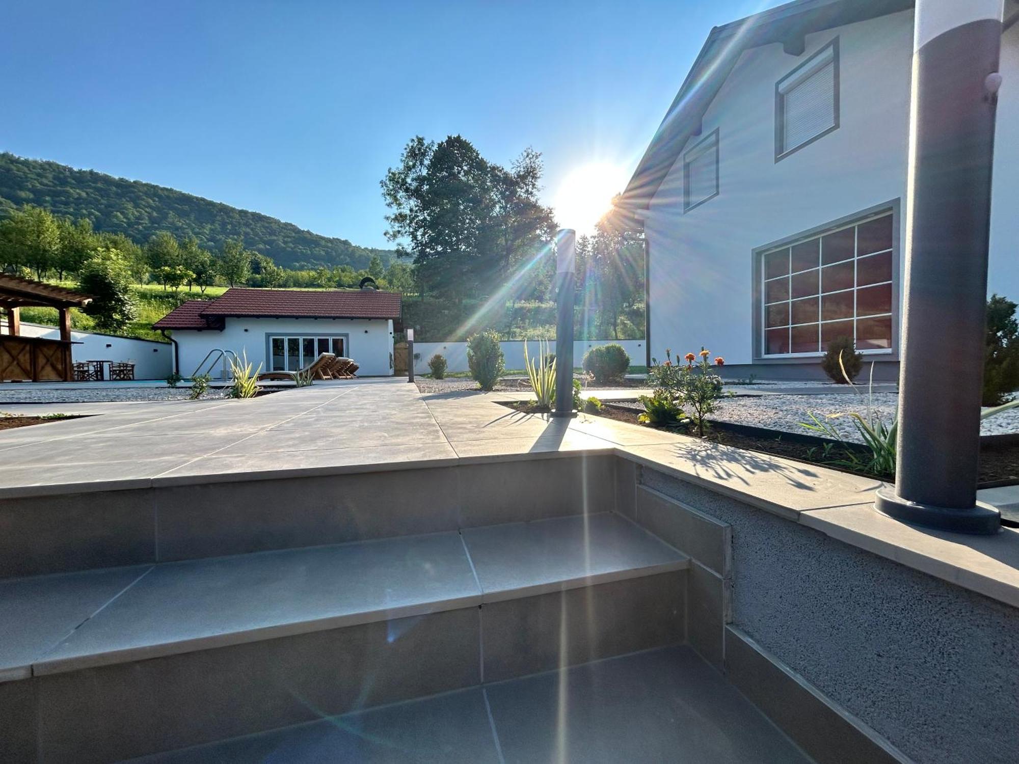 Romantic Lodge Μπάνια Λούκα Εξωτερικό φωτογραφία
