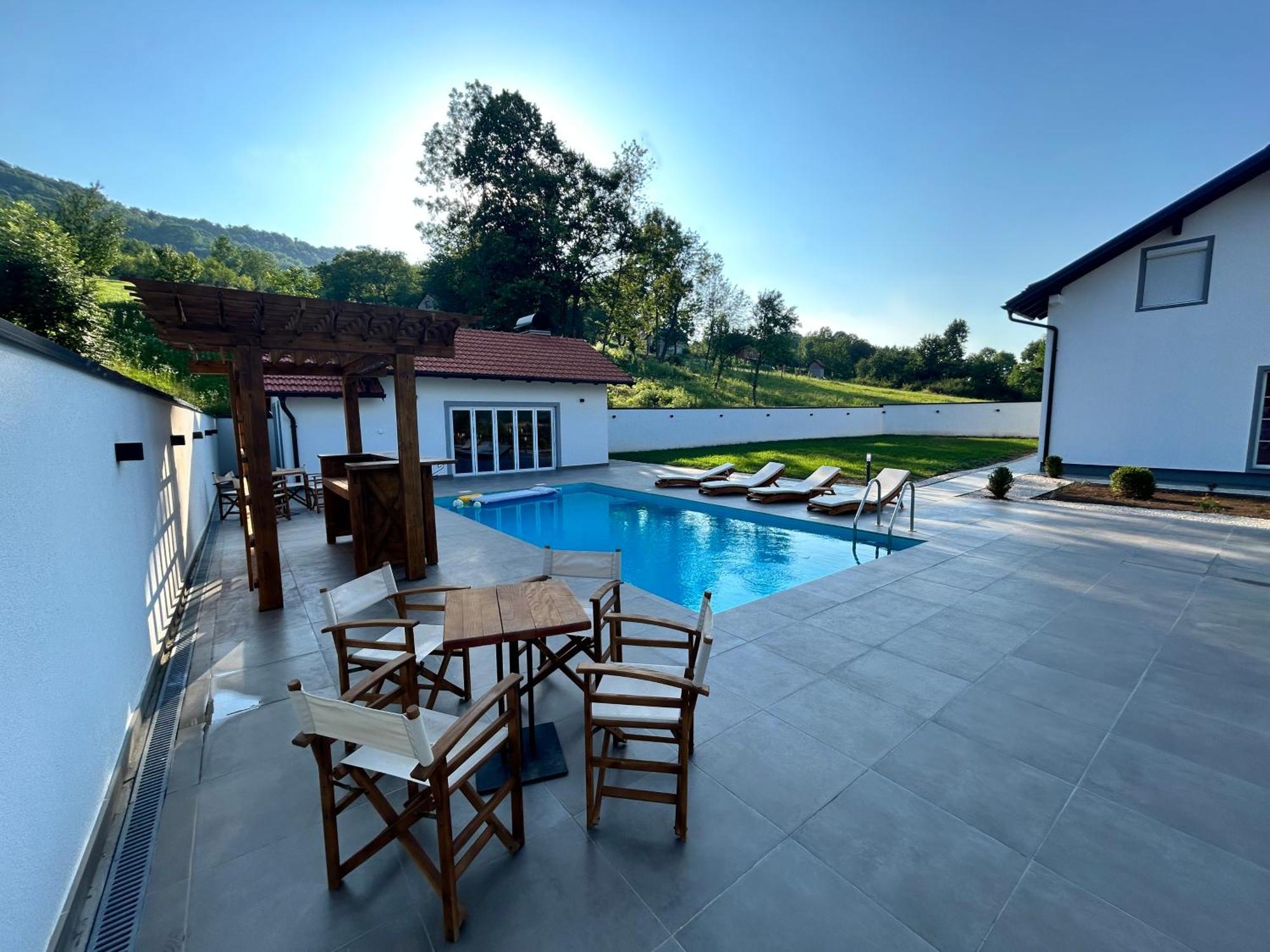 Romantic Lodge Μπάνια Λούκα Εξωτερικό φωτογραφία