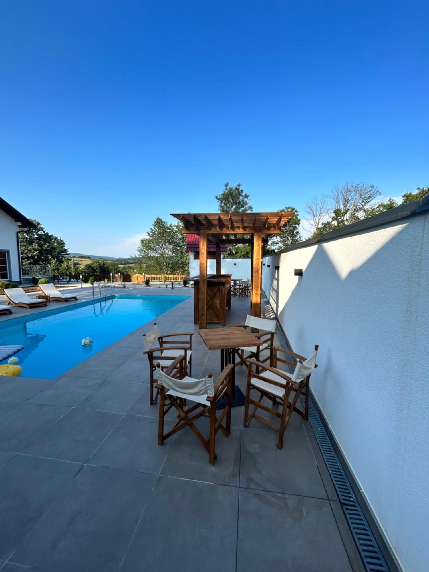 Romantic Lodge Μπάνια Λούκα Εξωτερικό φωτογραφία