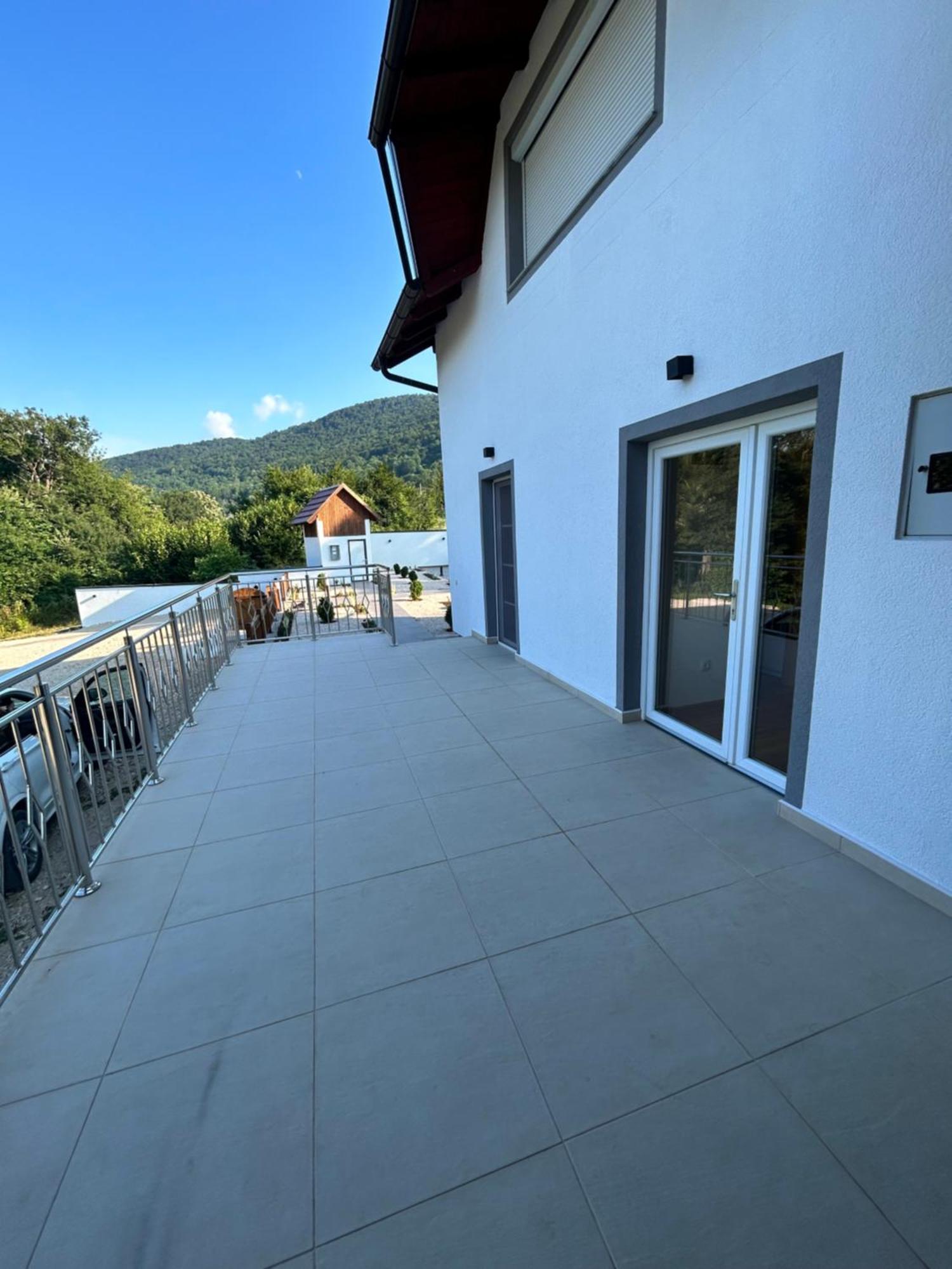 Romantic Lodge Μπάνια Λούκα Εξωτερικό φωτογραφία