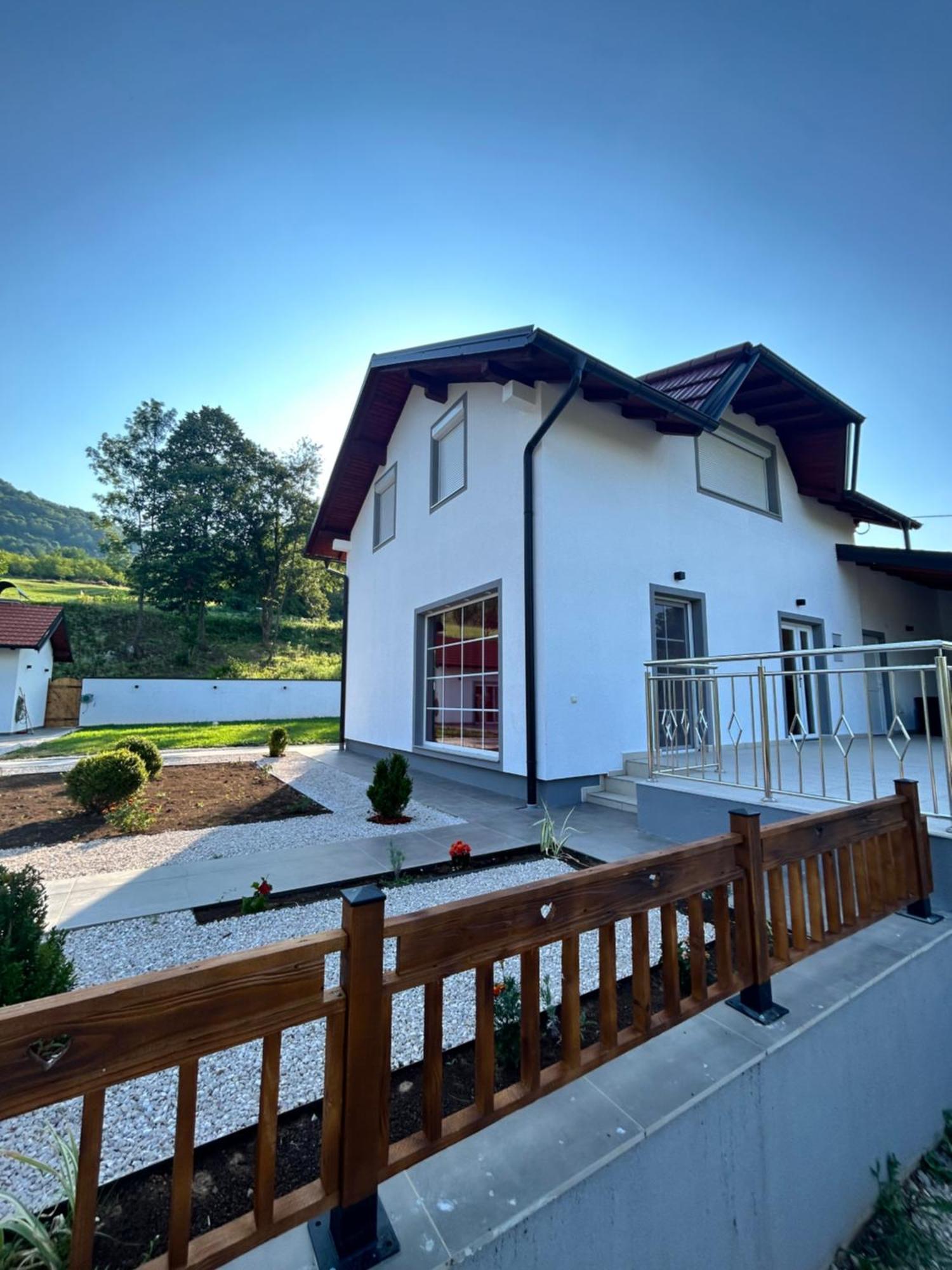 Romantic Lodge Μπάνια Λούκα Εξωτερικό φωτογραφία
