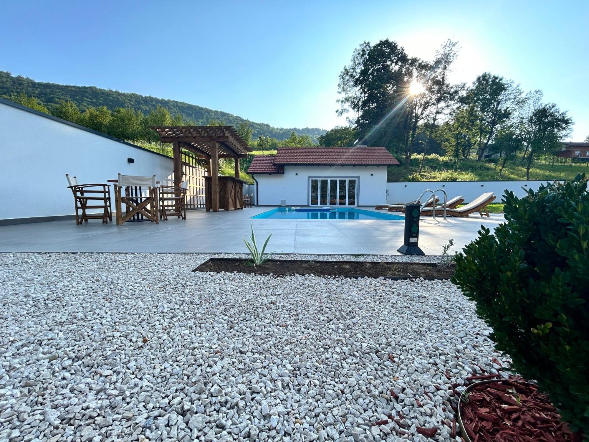 Romantic Lodge Μπάνια Λούκα Εξωτερικό φωτογραφία