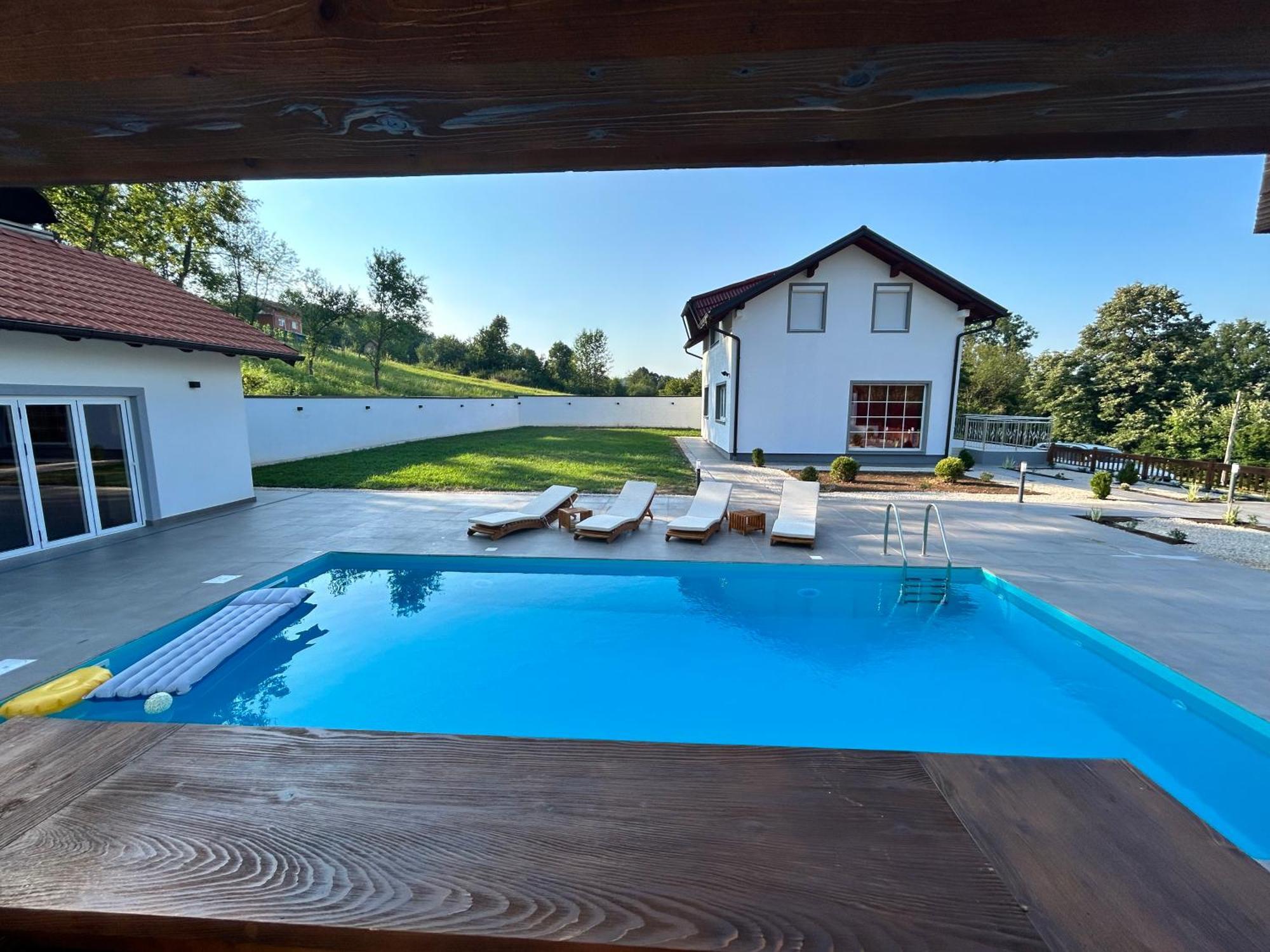 Romantic Lodge Μπάνια Λούκα Εξωτερικό φωτογραφία